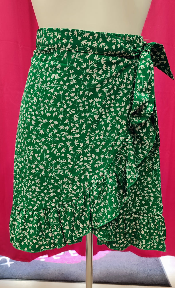 JUPE COURTE VOLANTEE & VERT