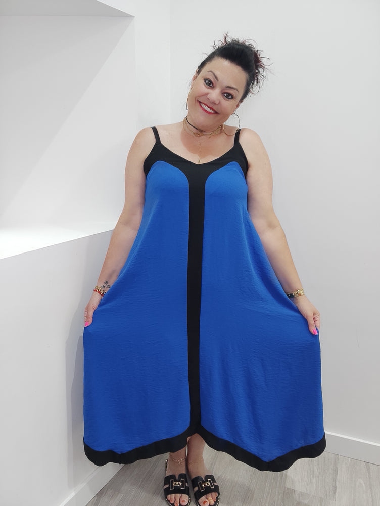 ROBE LONGUE EVASEE & BLEU ROI