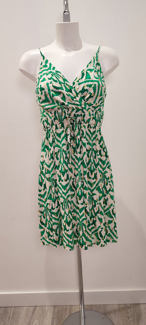 ROBE COURTE A BRETELLES & IMPRIMES