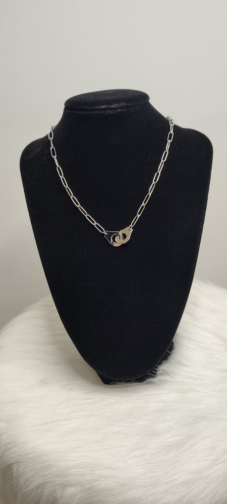COLLIER MENOTTES & ARGENT