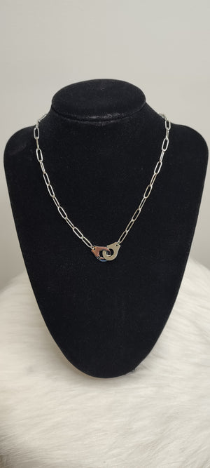 COLLIER MENOTTES & ARGENT